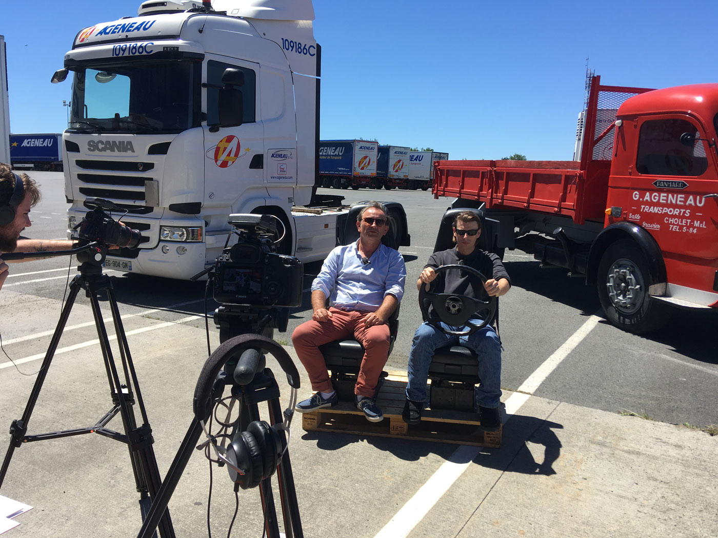 Des salariés se lâchent dans une cabine de camion !